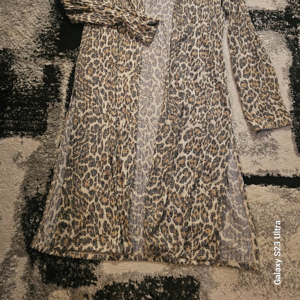 Cardigan - Picture 2 of 3